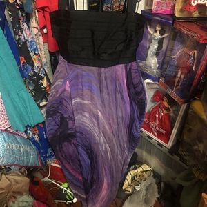 Elegant paint inspired dress 👗